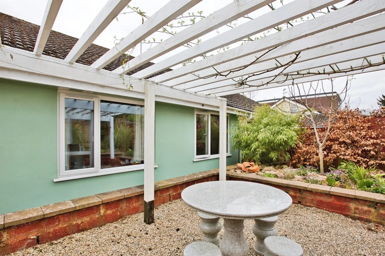Woodbury Close, Wells, BA5, photo 13