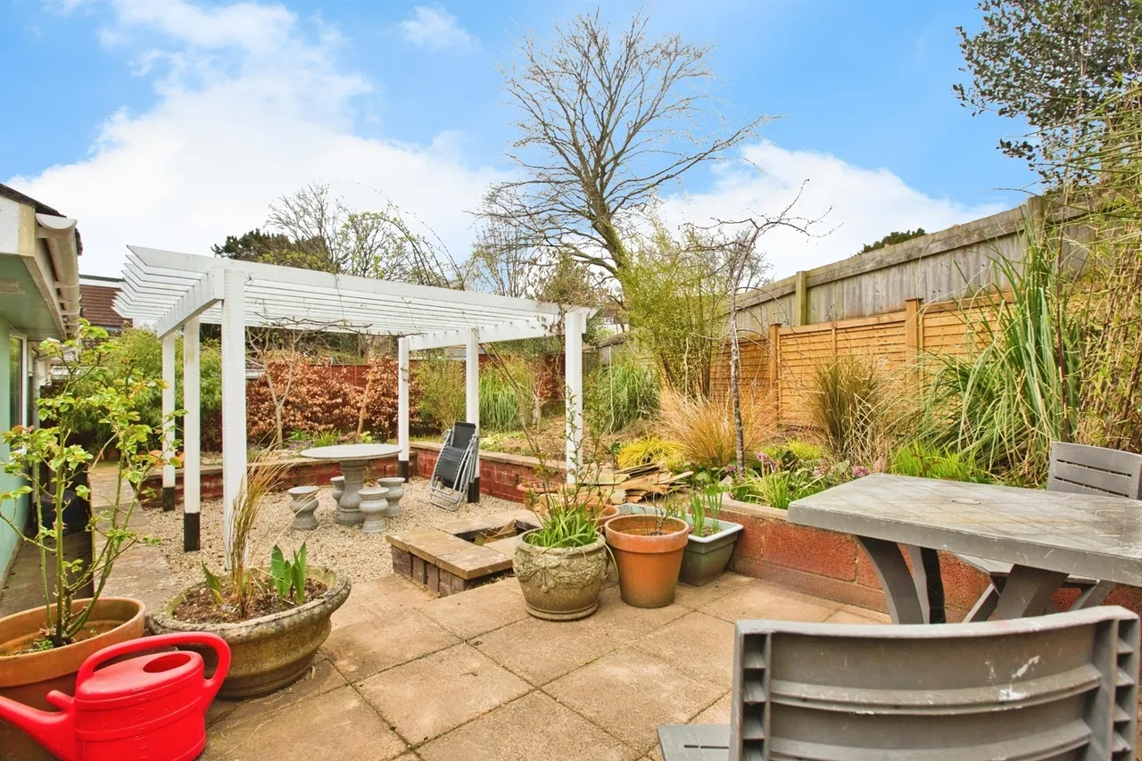 Woodbury Close, Wells, BA5, photo 14