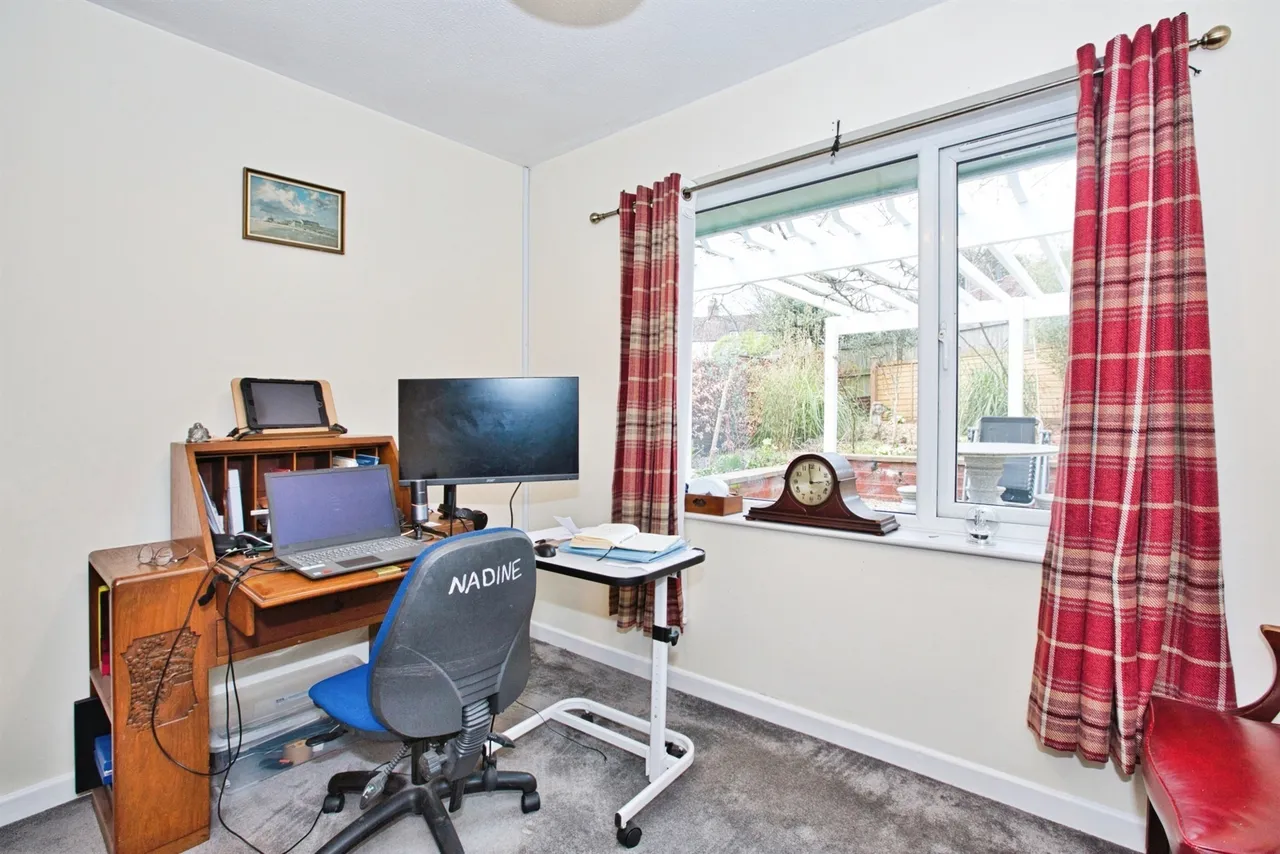 Woodbury Close, Wells, BA5, photo 11