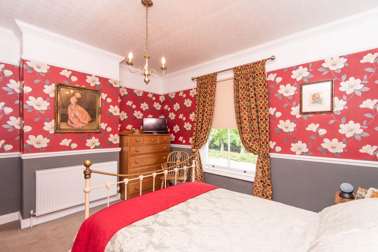 Chatsworth Road, Chesterfield, S40, photo 13