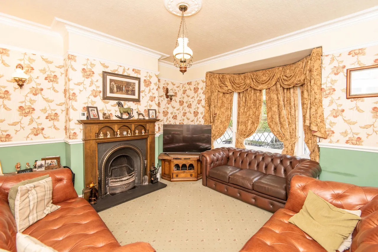 Chatsworth Road, Chesterfield, S40, photo 4