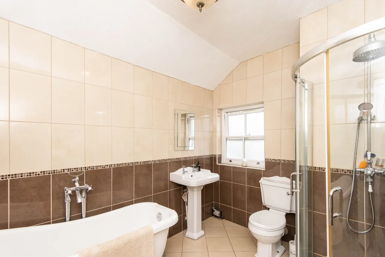 Chatsworth Road, Chesterfield, S40, photo 14