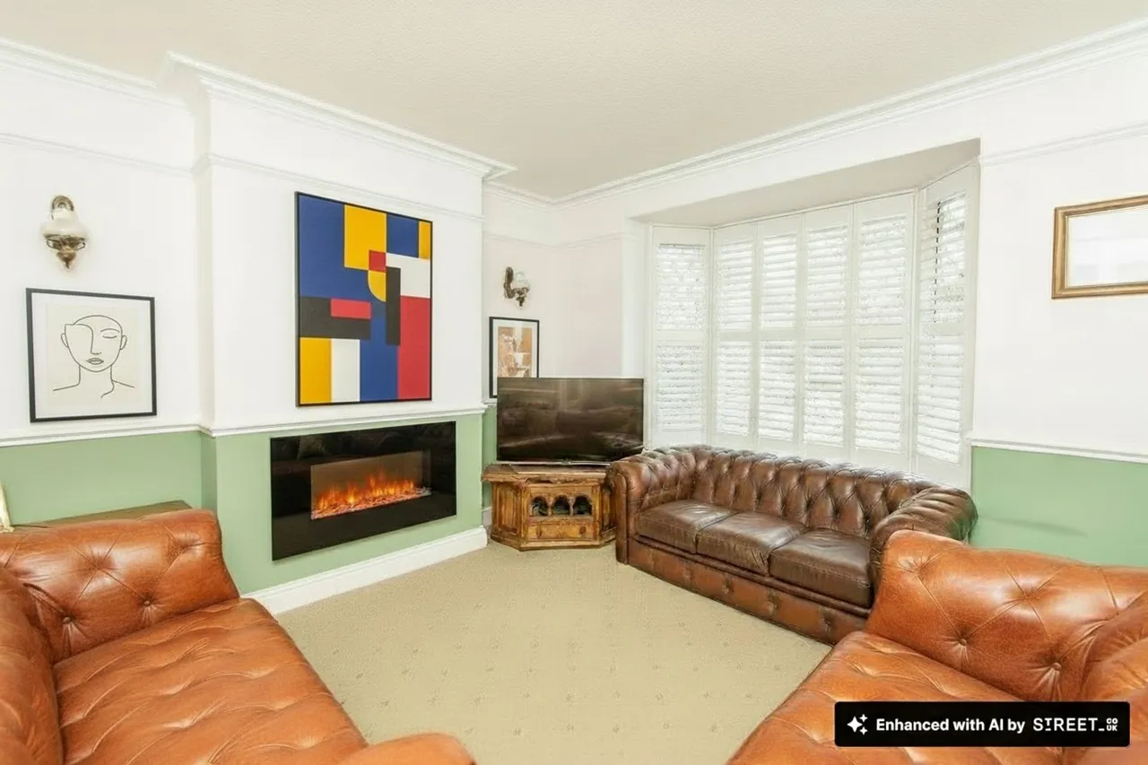 Chatsworth Road, Chesterfield, S40, photo 17