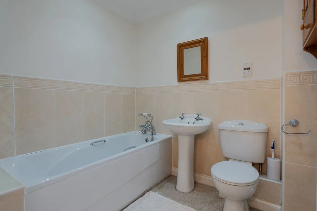 Buckland Close, Bideford, EX39, photo 19