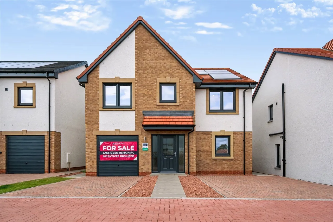 4 bed house for sale — Castle Gate, Airth, FK2