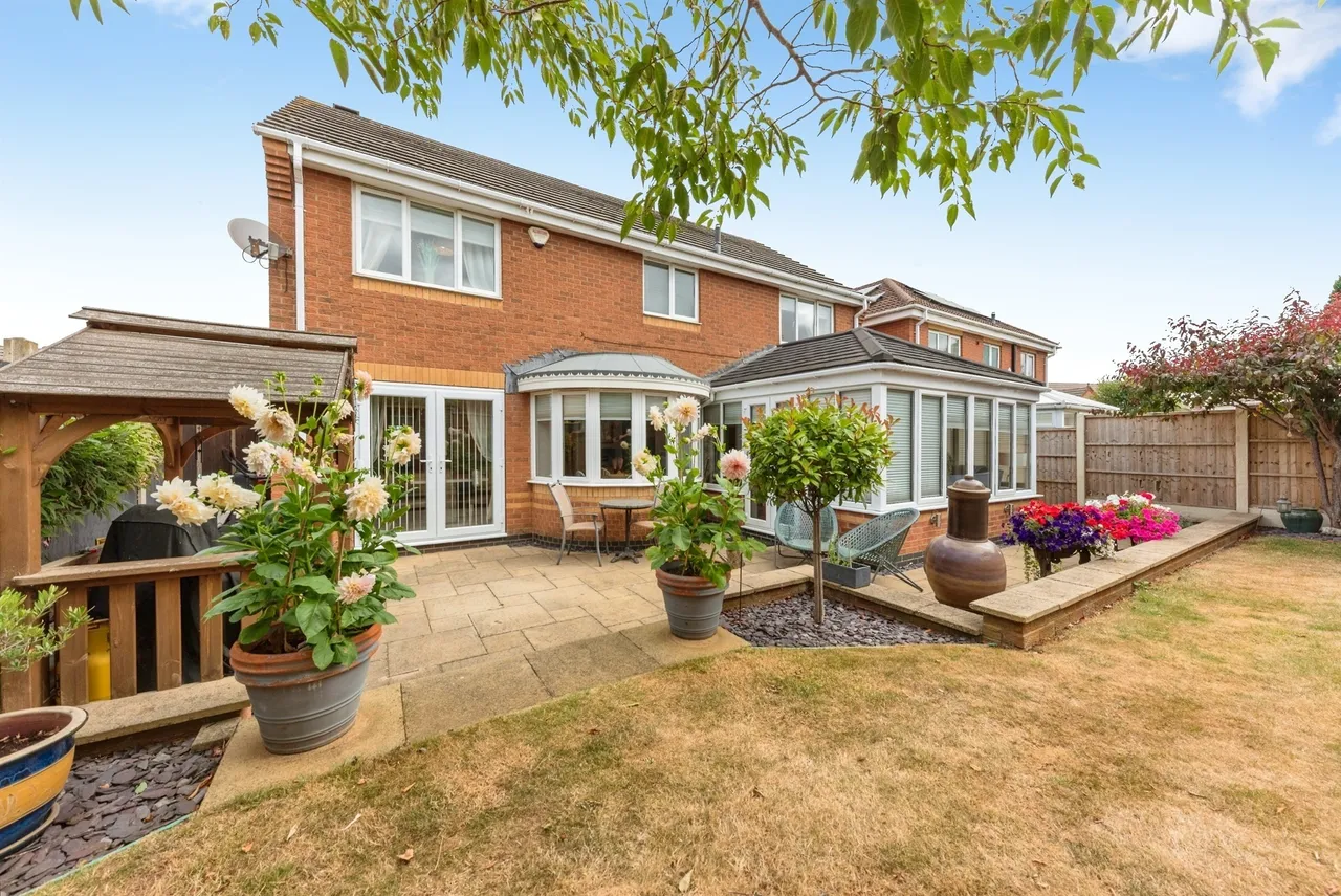 4 bed house for sale — Grimsthorpe Close, GRANTHAM