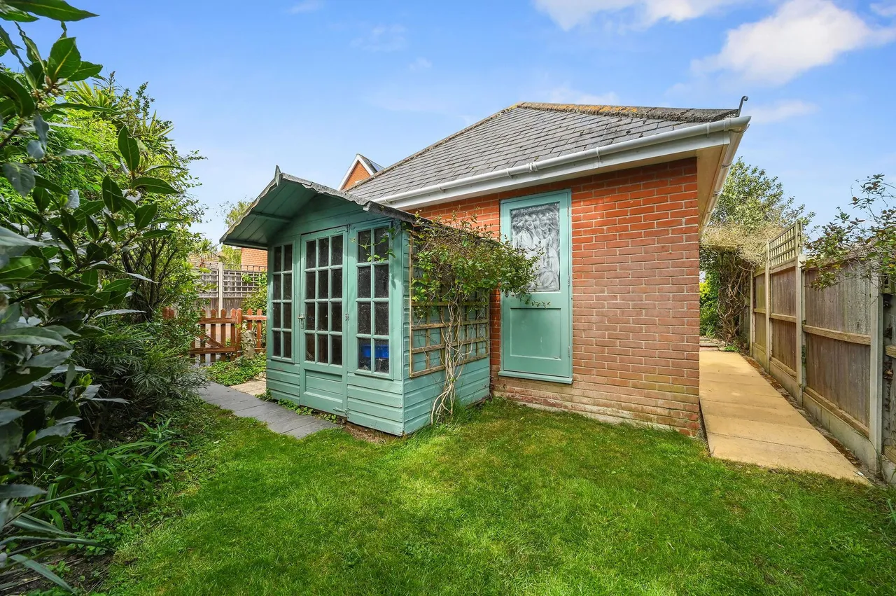 Louise Close, Walton On The Naze, photo 33