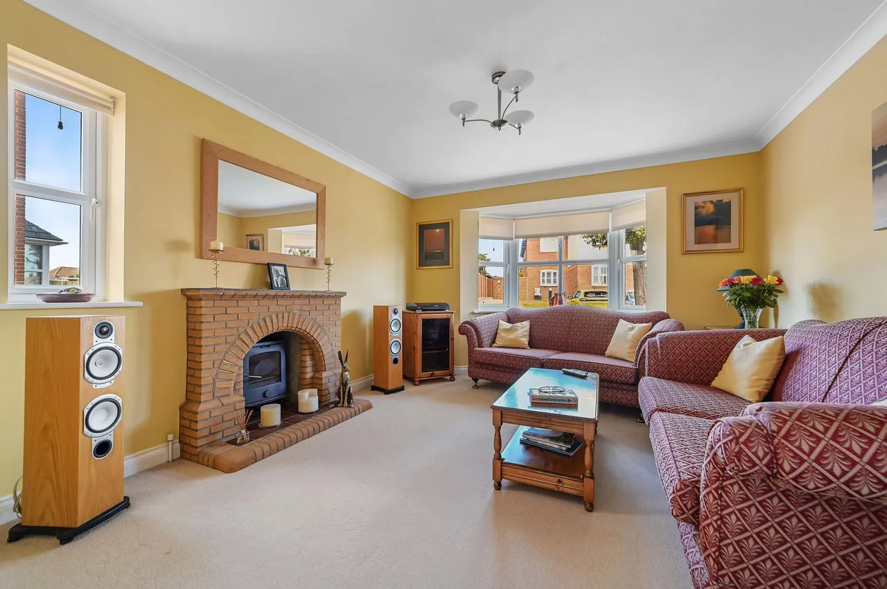 Louise Close, Walton On The Naze, photo 11