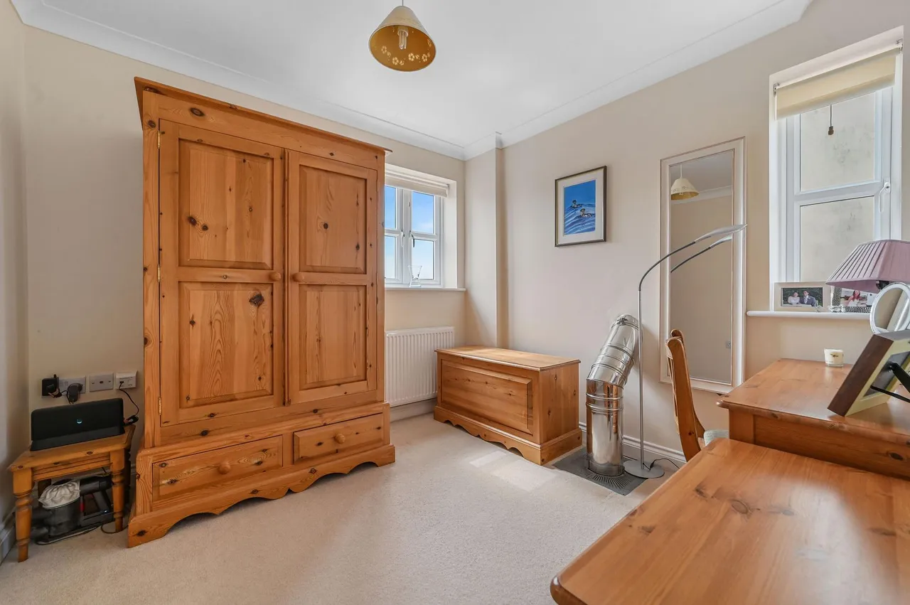 Louise Close, Walton On The Naze, photo 20