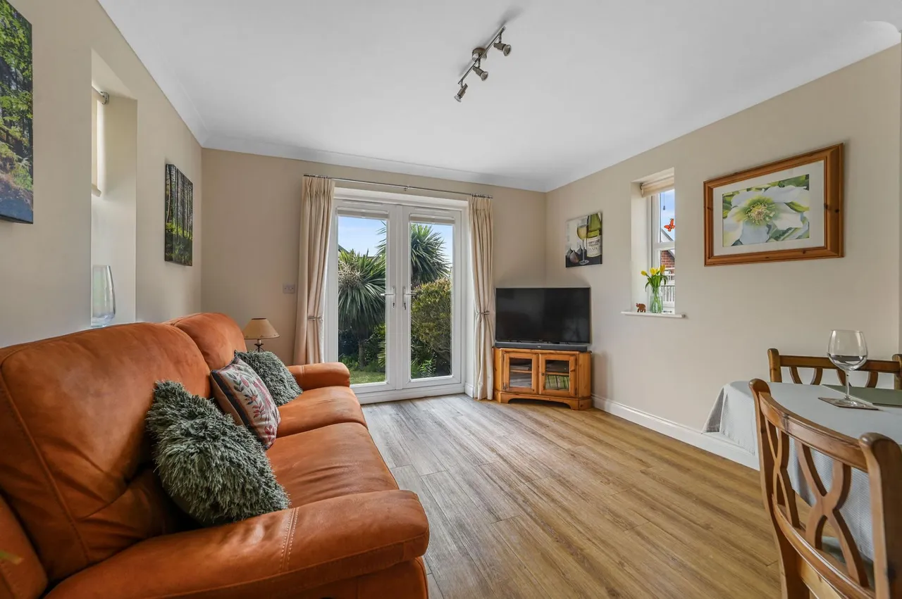 Louise Close, Walton On The Naze, photo 8