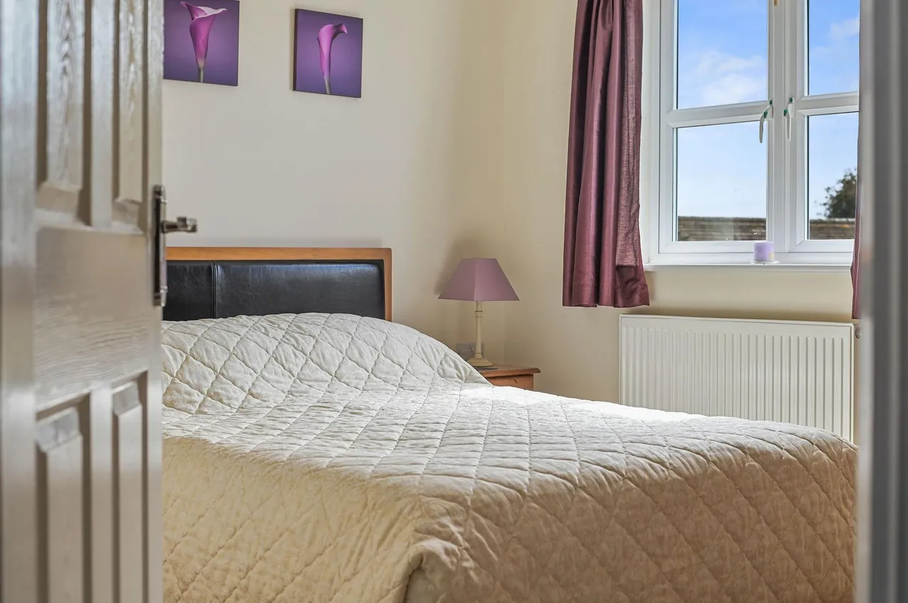 Louise Close, Walton On The Naze, photo 22