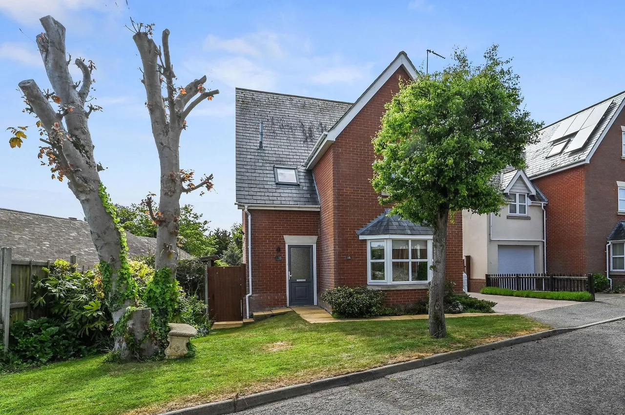 Louise Close, Walton On The Naze, photo 37