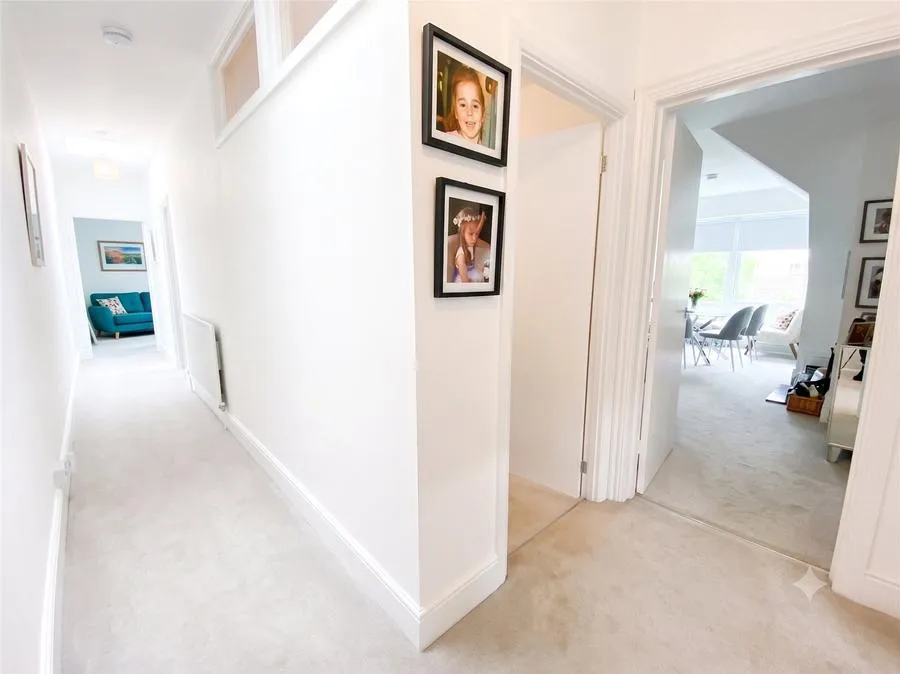 London Road, Camberley, GU15, photo 16