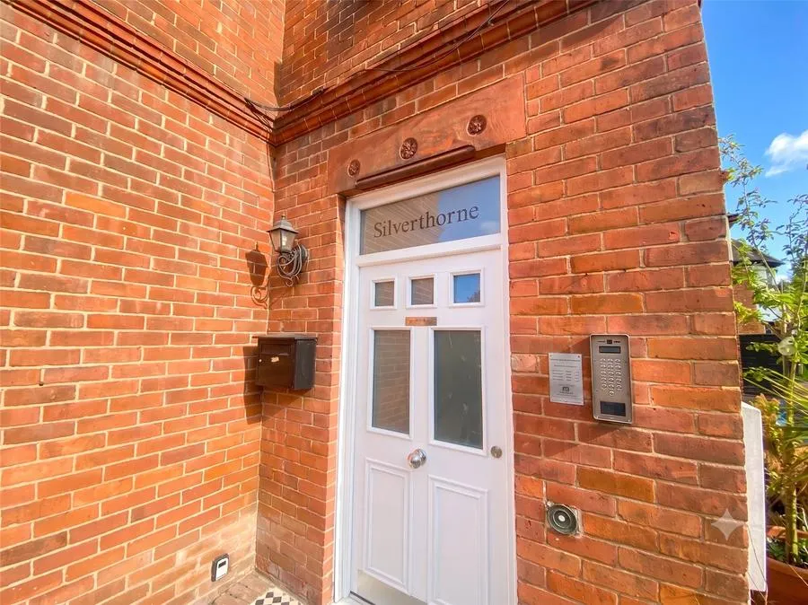 London Road, Camberley, GU15, photo 20