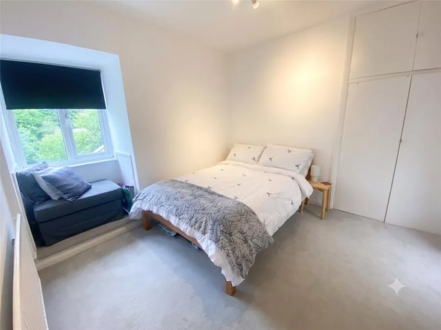 London Road, Camberley, GU15, photo 9