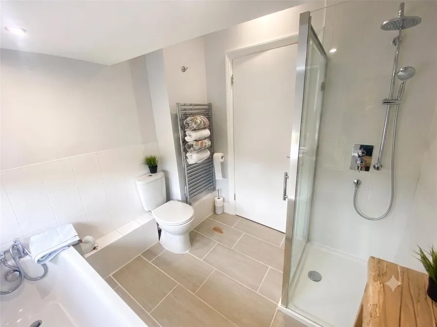 London Road, Camberley, GU15, photo 19