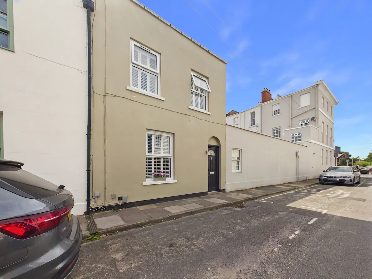 3 bed house for sale, Duke Street, Cheltenham, GL52