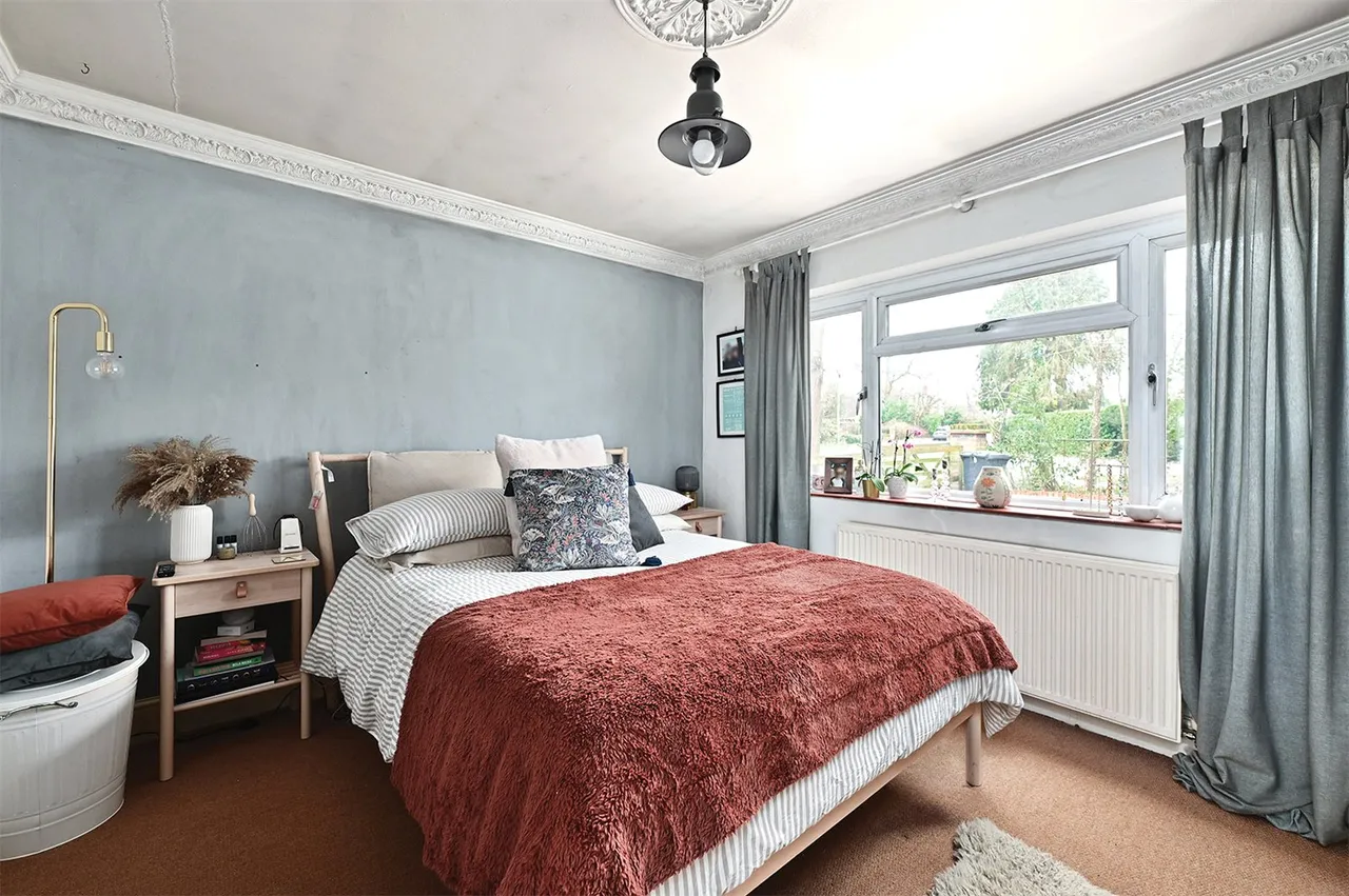 Mill Lane, Yateley, Hampshire, GU46 7TN, photo 13
