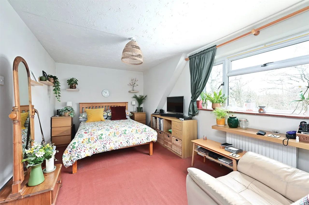 Mill Lane, Yateley, Hampshire, GU46 7TN, photo 16