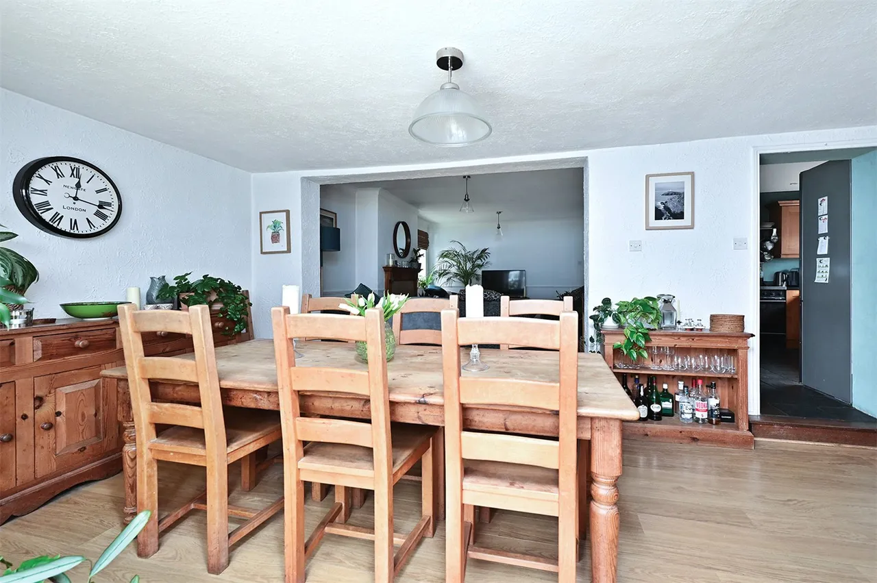 Mill Lane, Yateley, Hampshire, GU46 7TN, photo 8