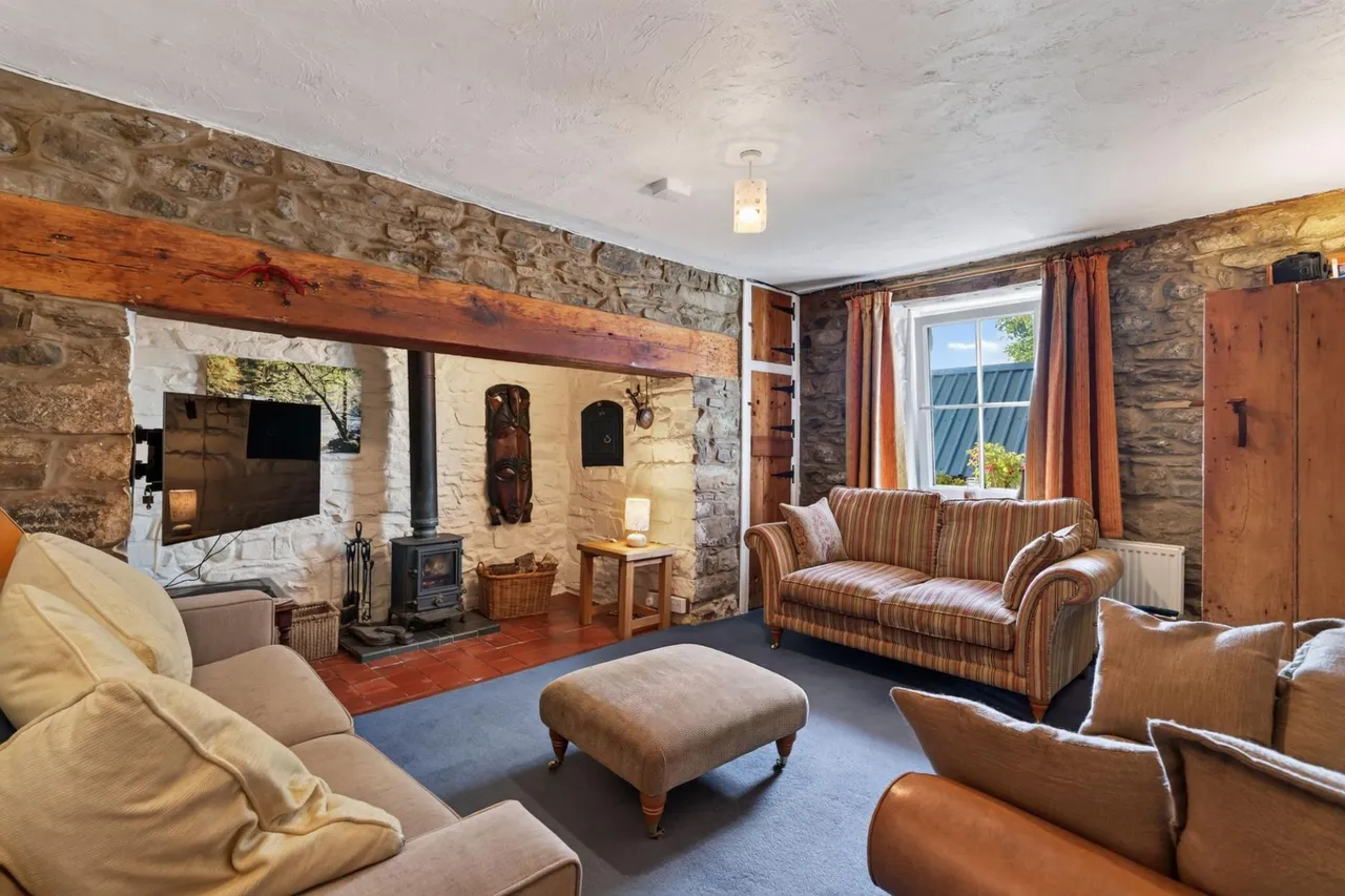 Pengelly, Llangwyryfon, SY23, photo 4