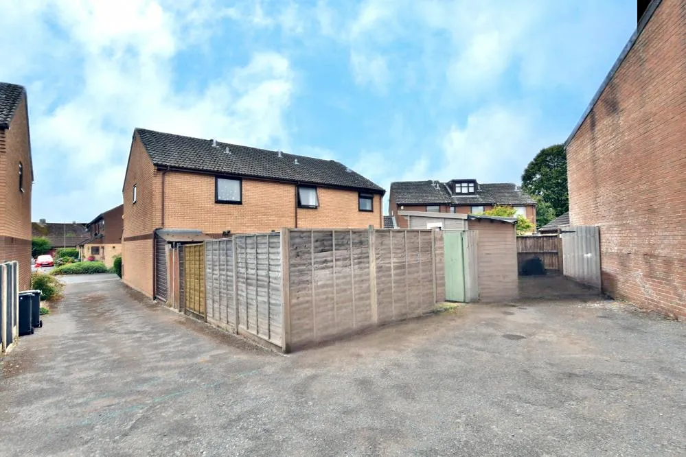 Old Farm Gardens, Blandford, DT11, photo 14