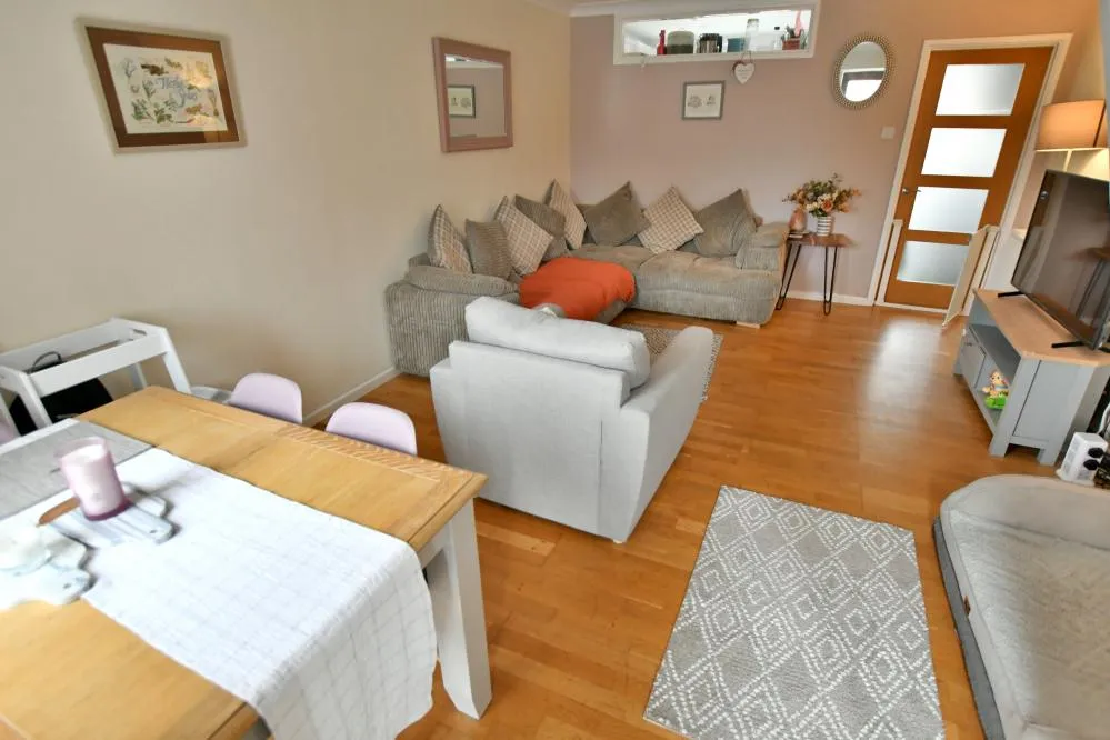 Old Farm Gardens, Blandford, DT11, photo 4