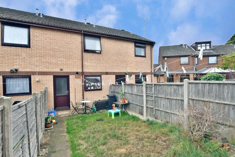 Old Farm Gardens, Blandford, DT11, photo 13
