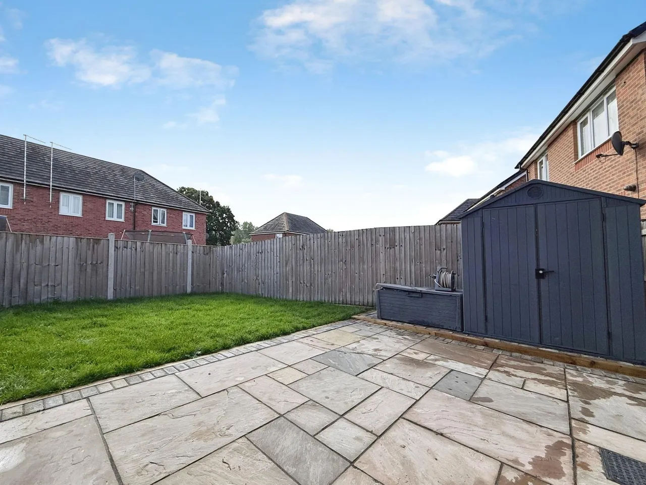 Lewis Crescent, Wellington, TF1, photo 4