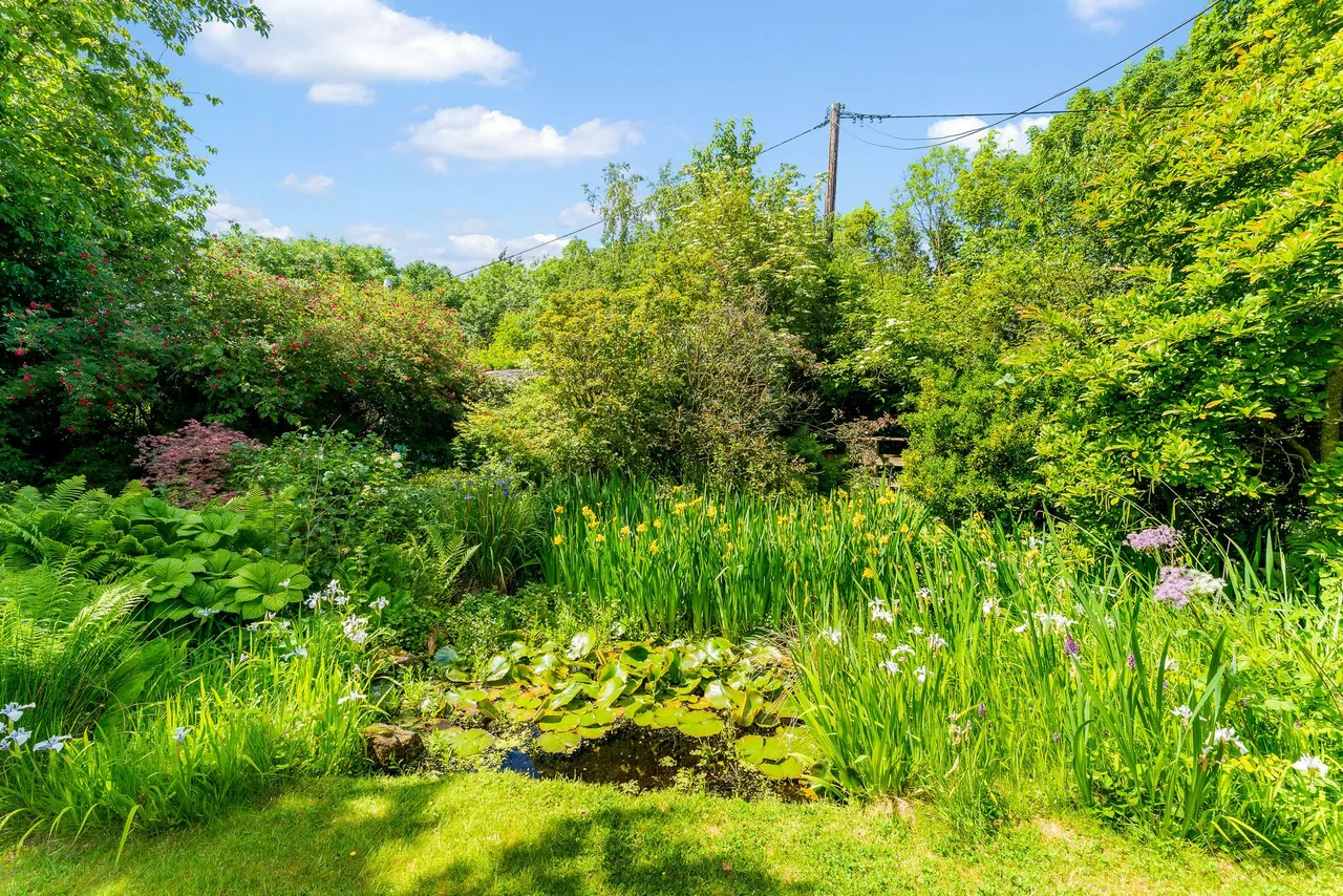 Lymm, photo 61