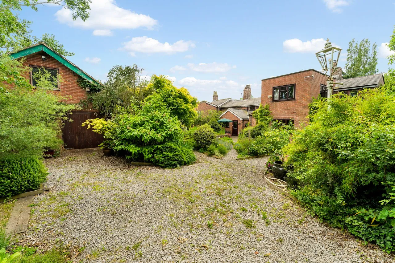 Lymm, photo 42