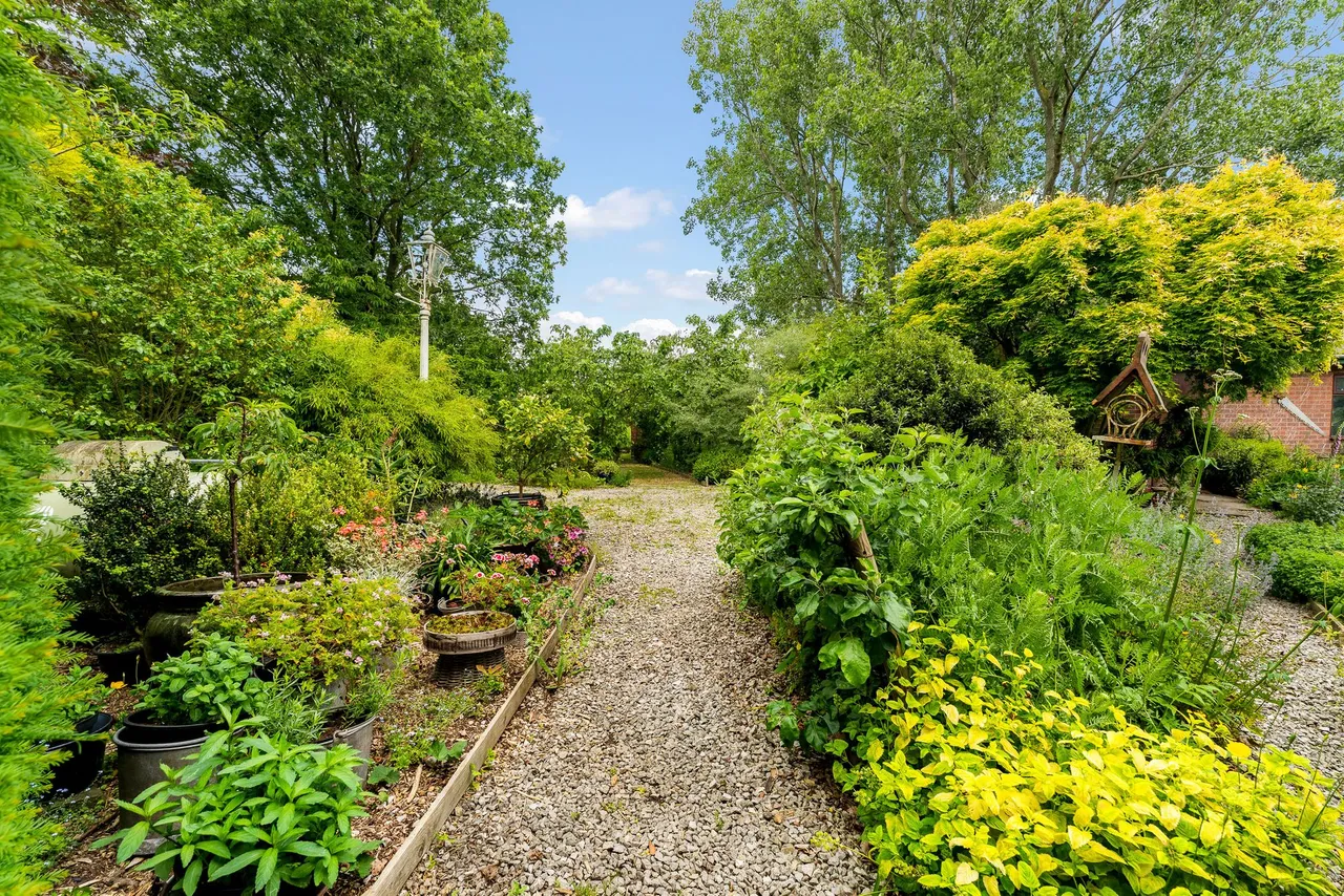 Lymm, photo 50