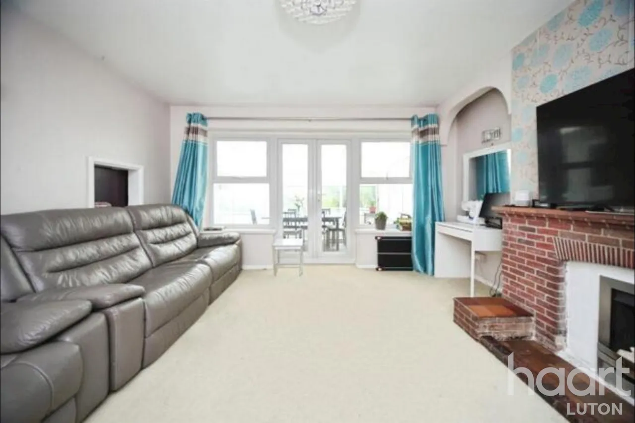 Hart Hill Lane, Luton, LU2, photo 3