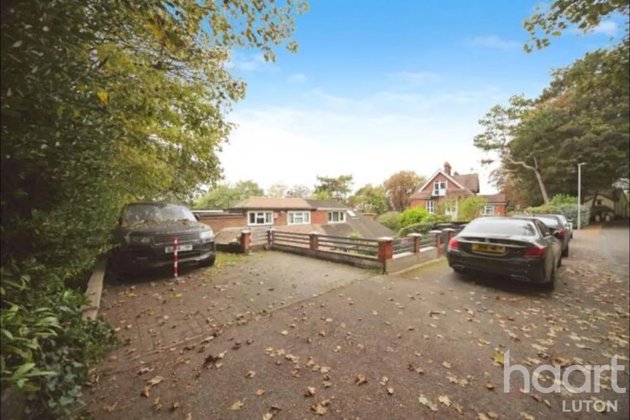 Hart Hill Lane, Luton, LU2, photo 13