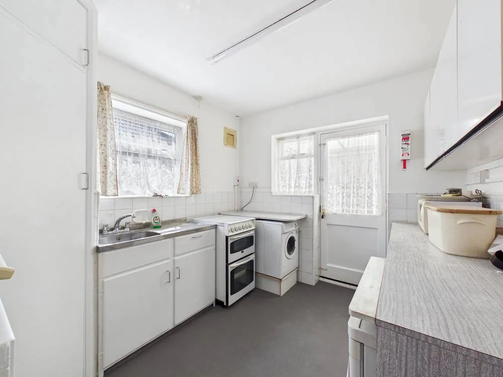 Rose Avenue, Stanway, CO3, photo 3