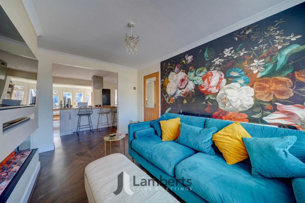 31 Augustine Avenue, Studley, photo 12