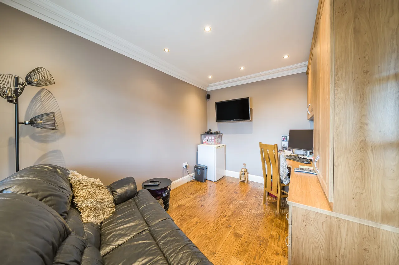 Bury Street, Ruislip, HA4, photo 10
