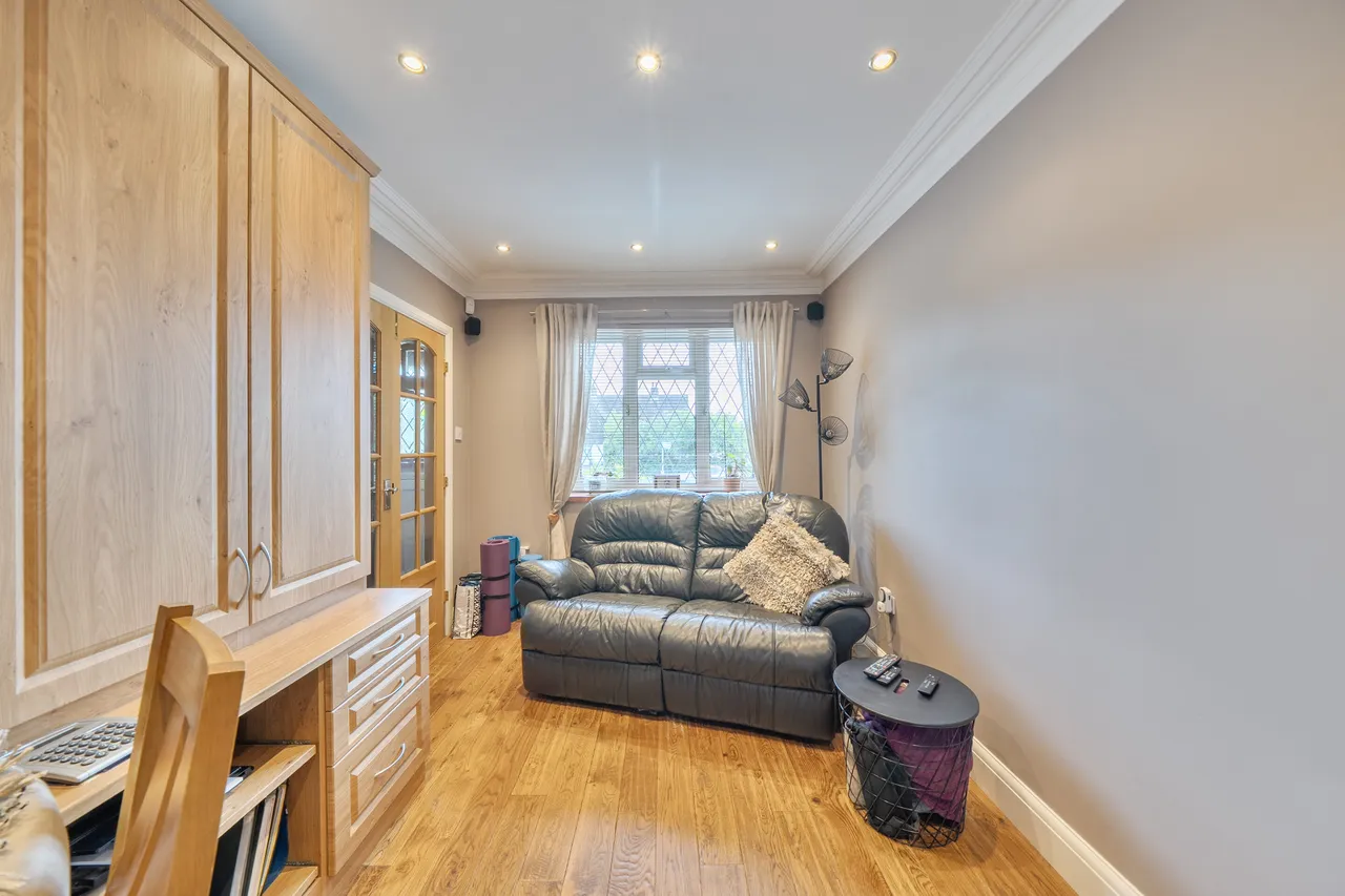 Bury Street, Ruislip, HA4, photo 9