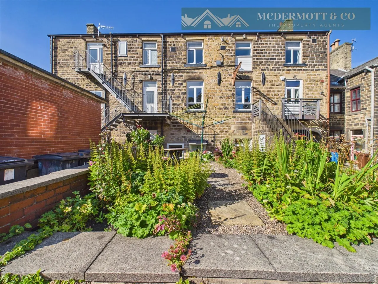 Chew Valley Road, Greenfield, OL3, photo 9