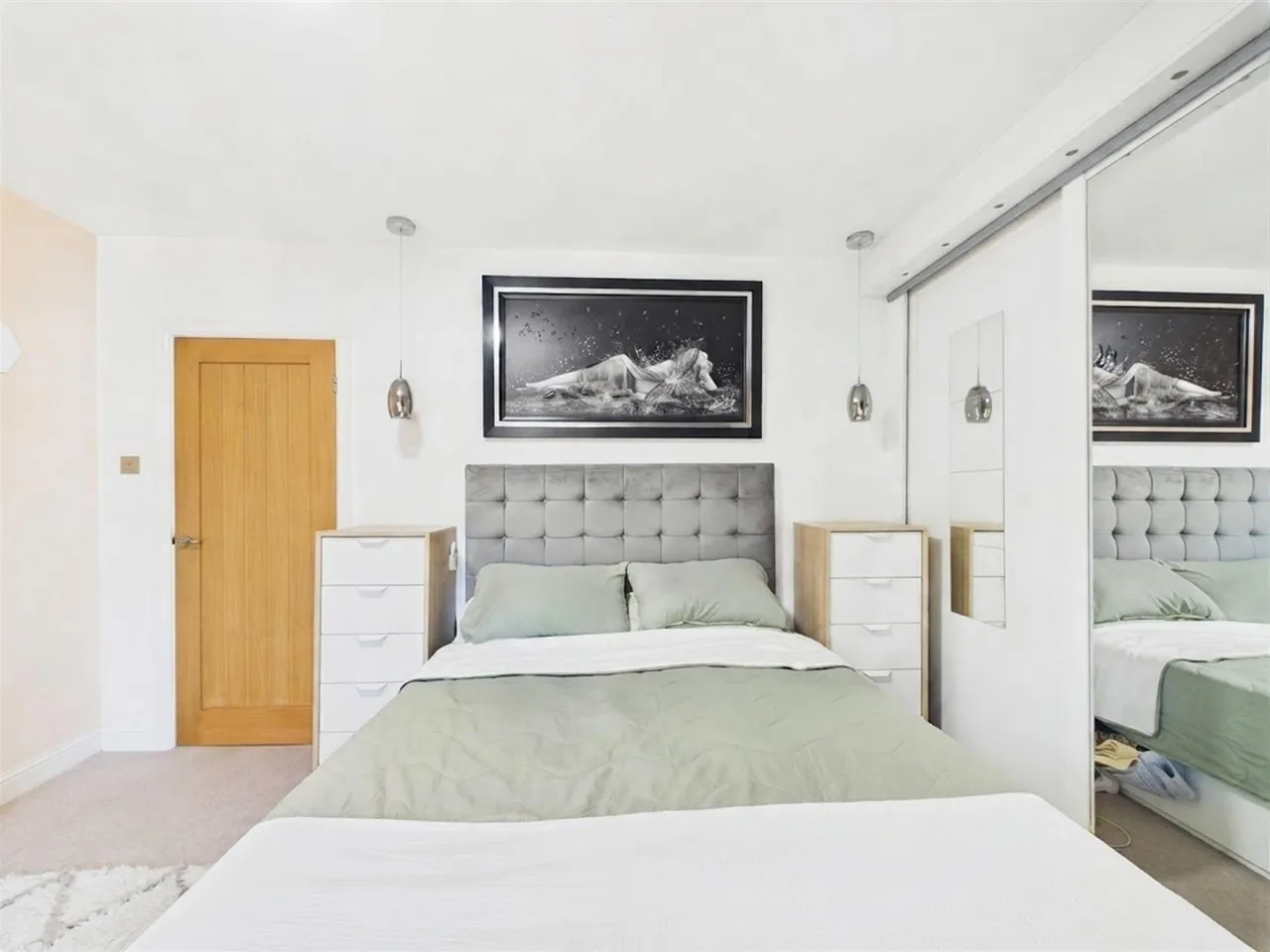 Chew Valley Road, Greenfield, OL3, photo 5
