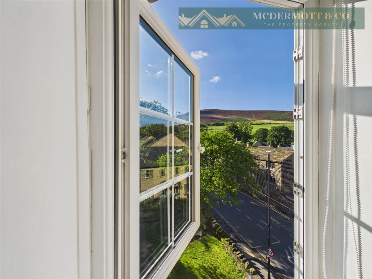 Chew Valley Road, Greenfield, OL3, photo 29