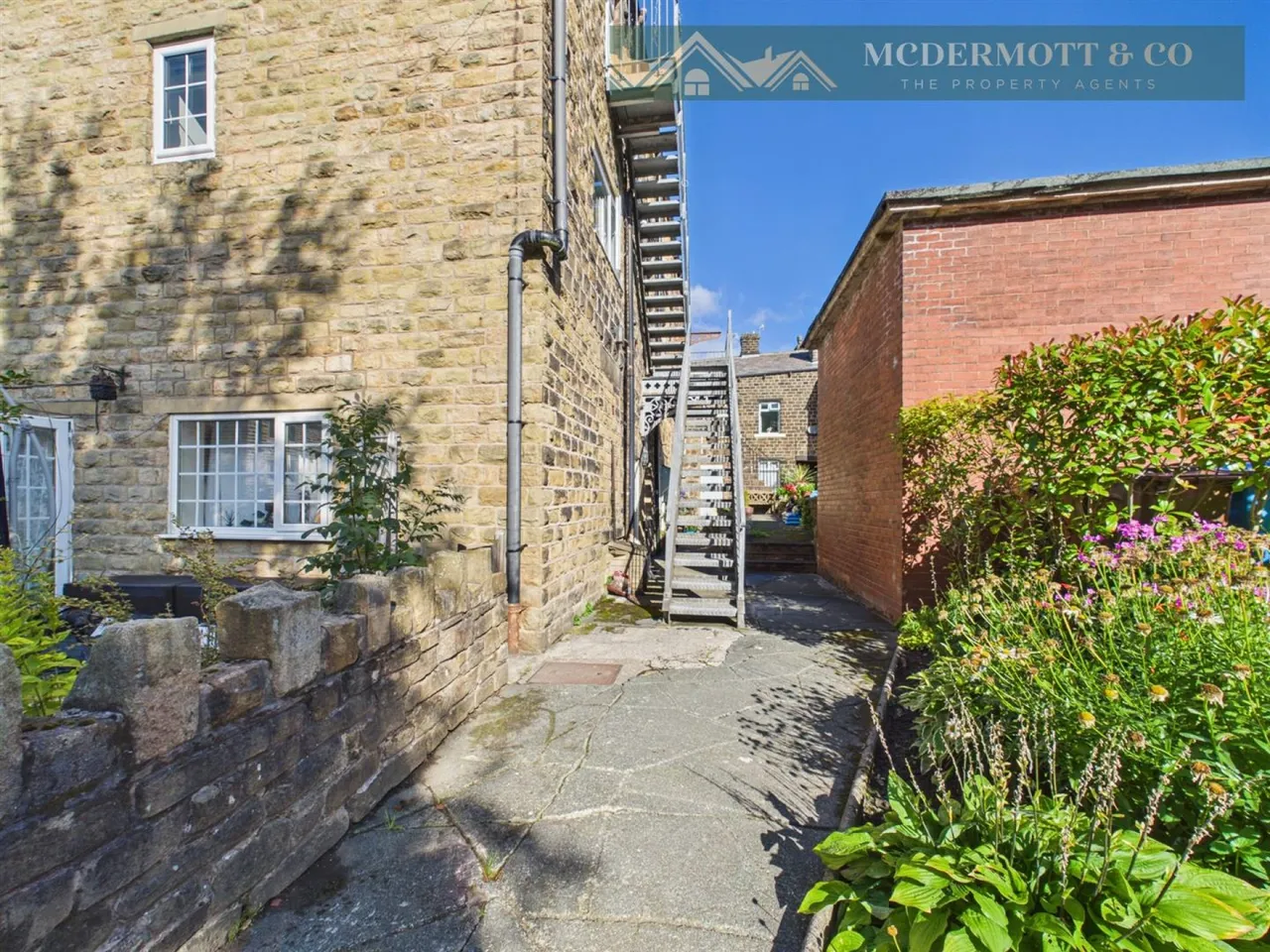 Chew Valley Road, Greenfield, OL3, photo 37