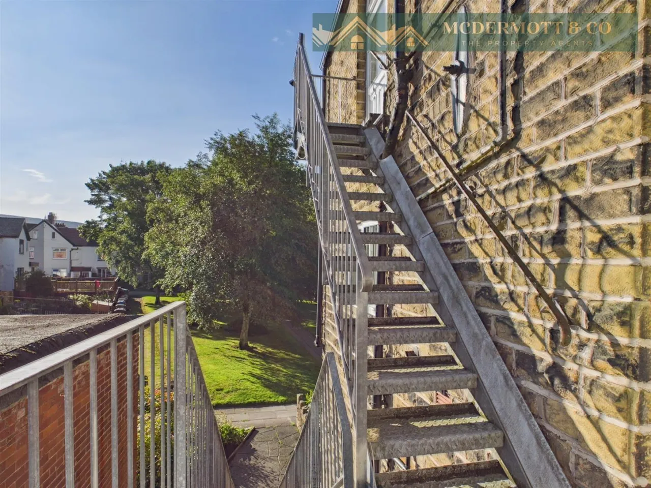 Chew Valley Road, Greenfield, OL3, photo 38