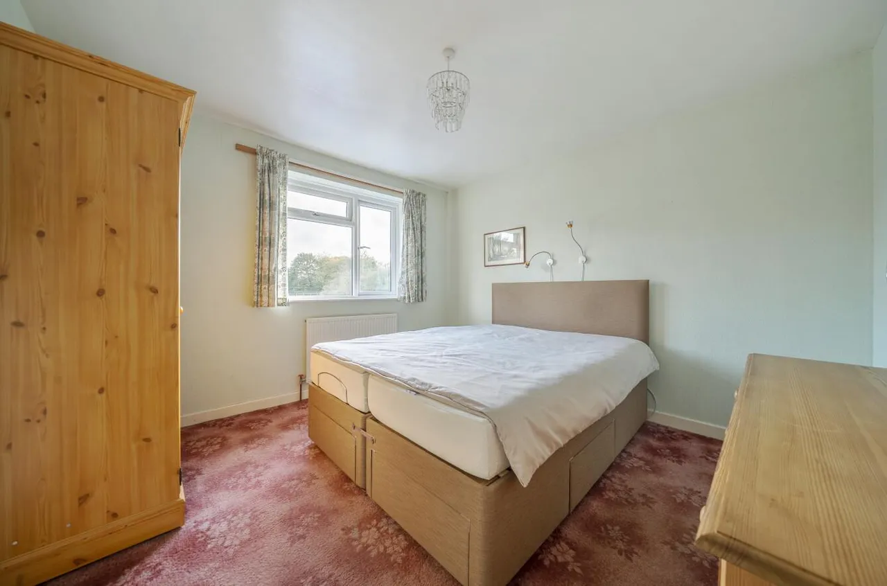 Moor Barton, Neston, SN13, photo 14