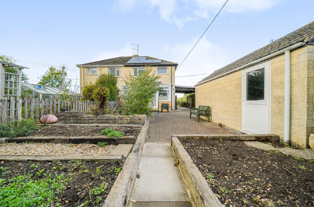 Moor Barton, Neston, SN13, photo 21