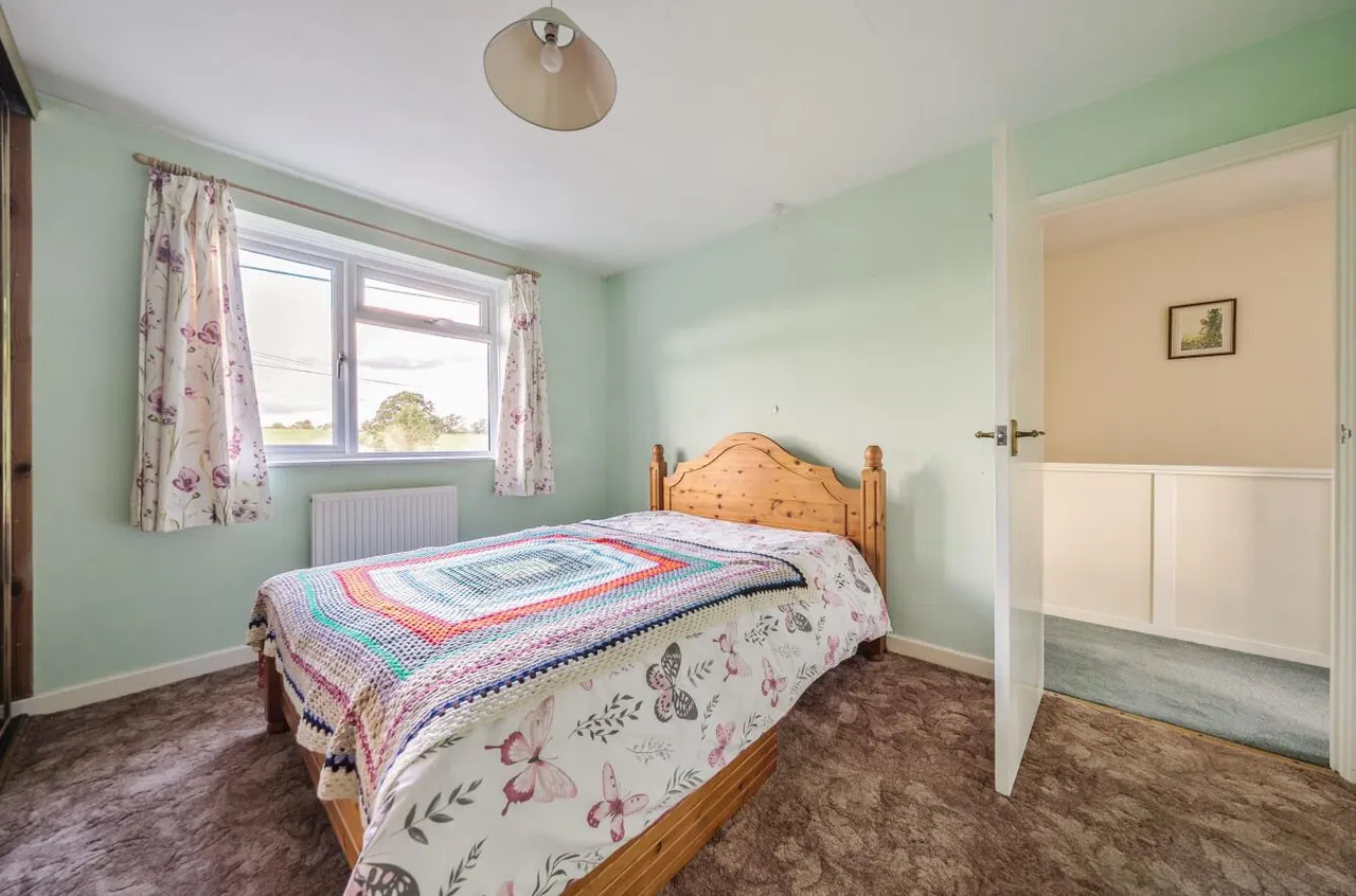 Moor Barton, Neston, SN13, photo 15