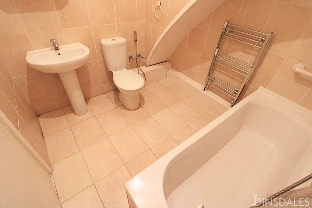 Olive Grove, Bradford BD8 0LG, photo 5