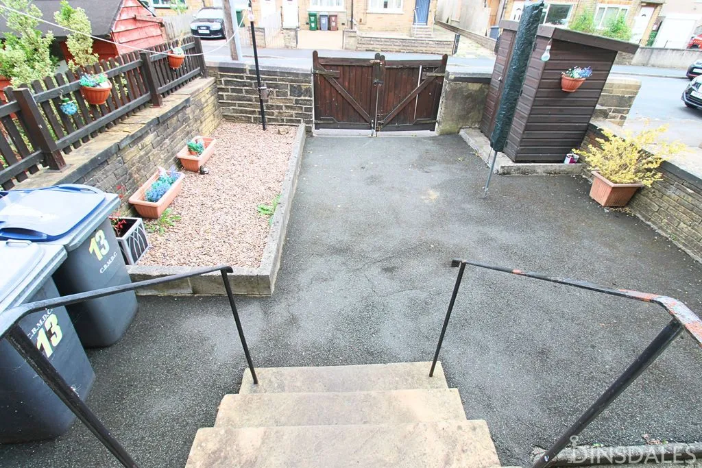Olive Grove, Bradford BD8 0LG, photo 9