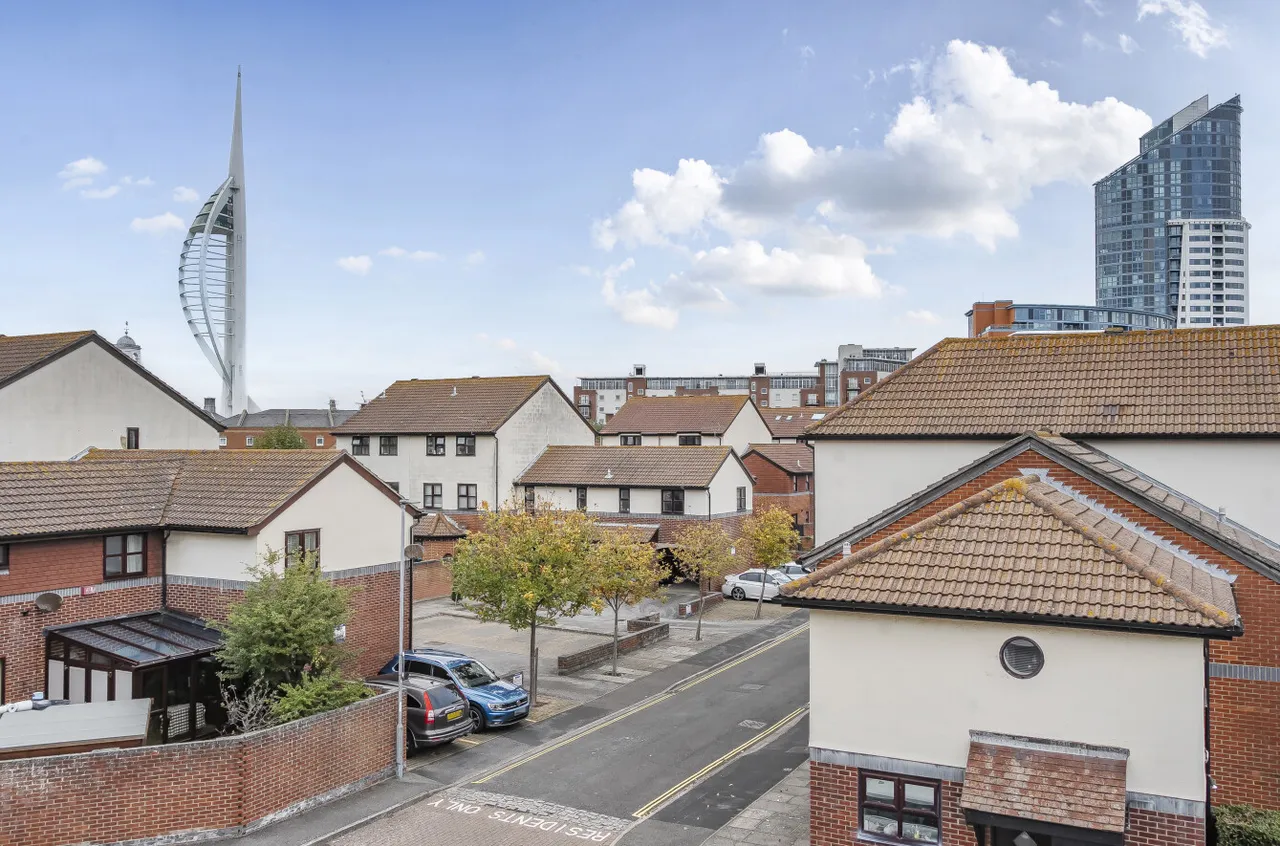 Armory Lane, Old Portsmouth, PO1, photo 12