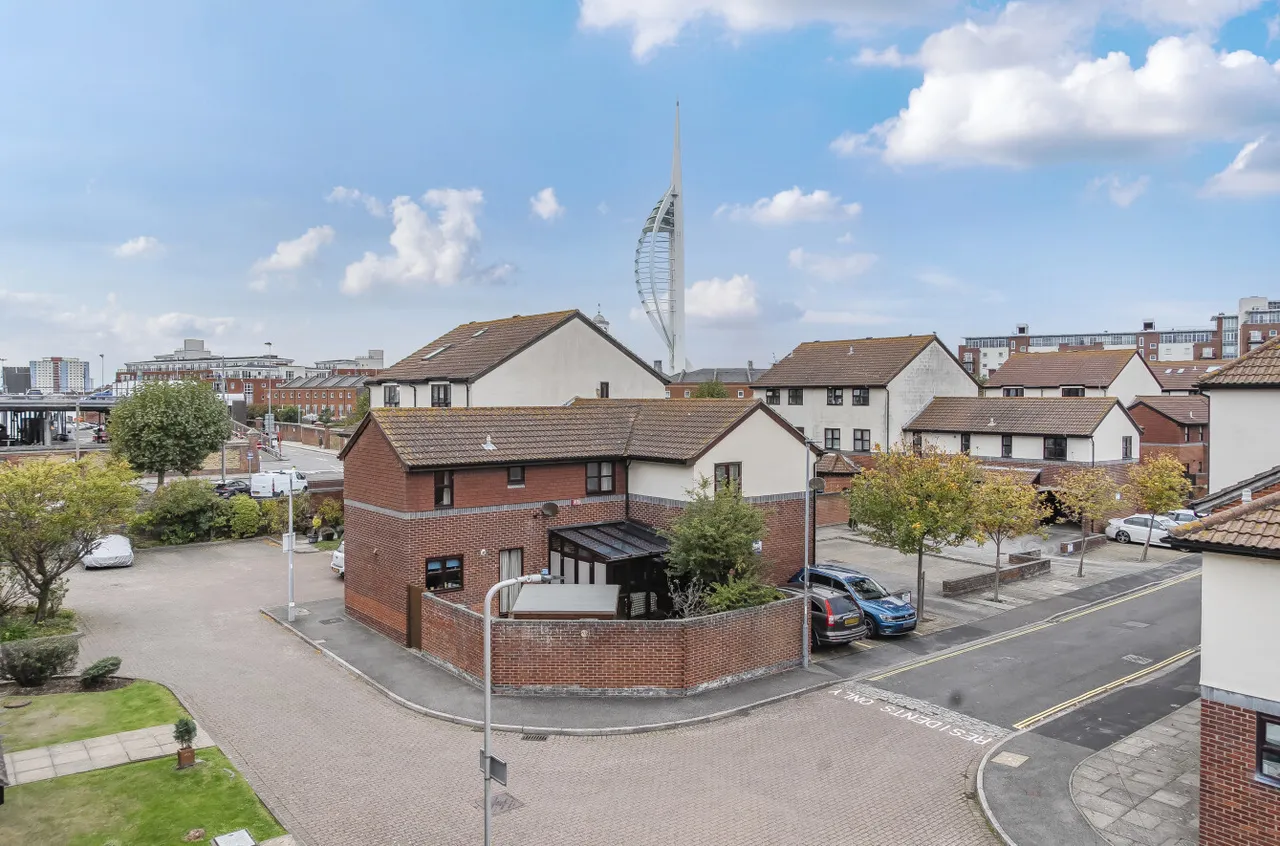 Armory Lane, Old Portsmouth, PO1, photo 11